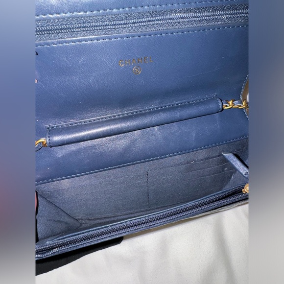 CHANEL Caviar Quilted CC Filigree Wallet On Chain WOC Navy - Picture 6 of 10